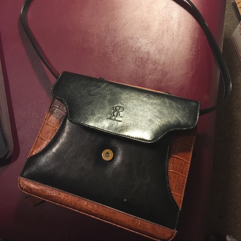 BELLEROSE BLACK & BROWN LEATHER HANFLE SECTIONAL